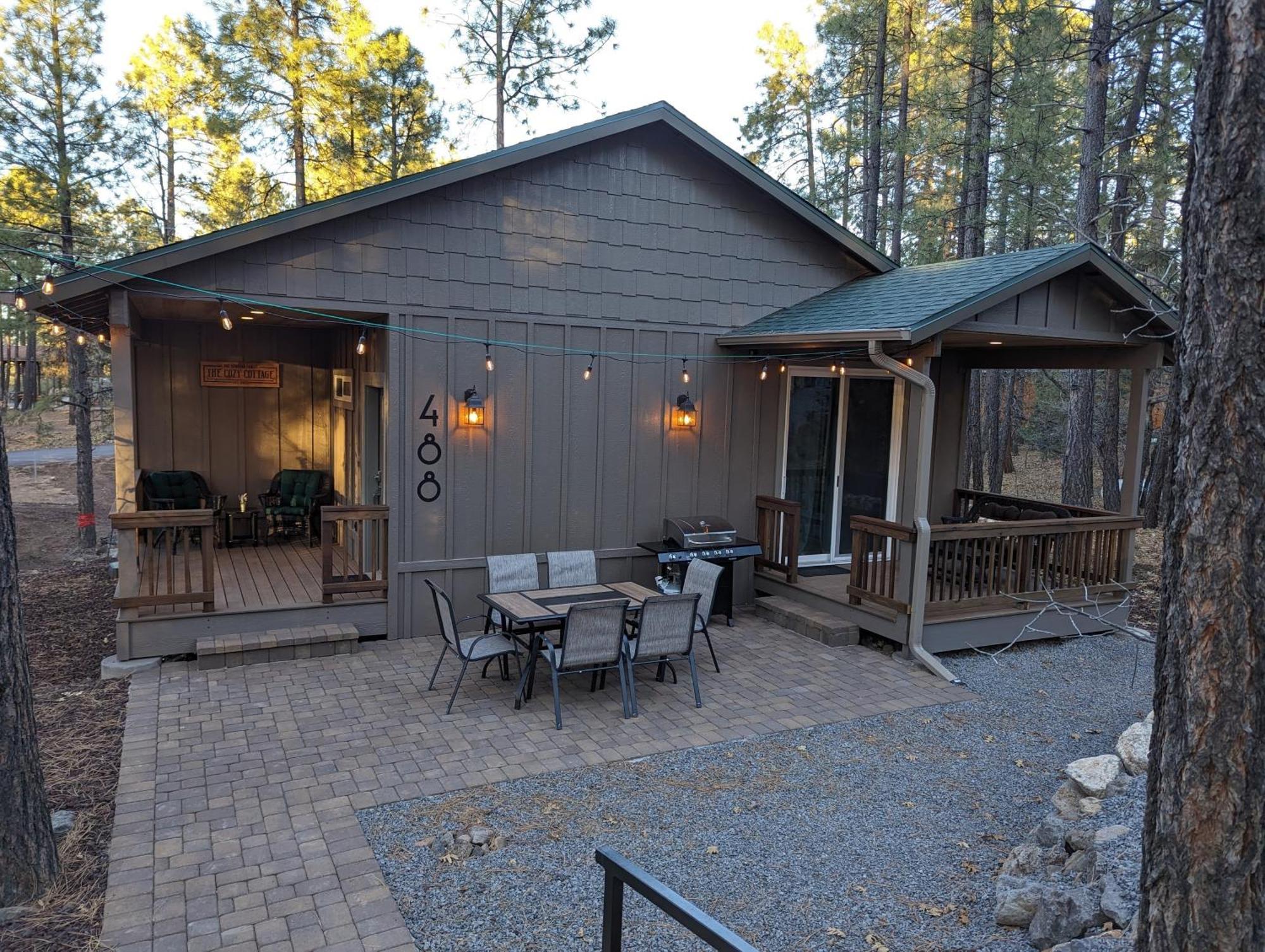 Cozy 2bd/2ba, 2 Covered Decks, Patio Dinning, Newly Built! Pinetop-Lakeside