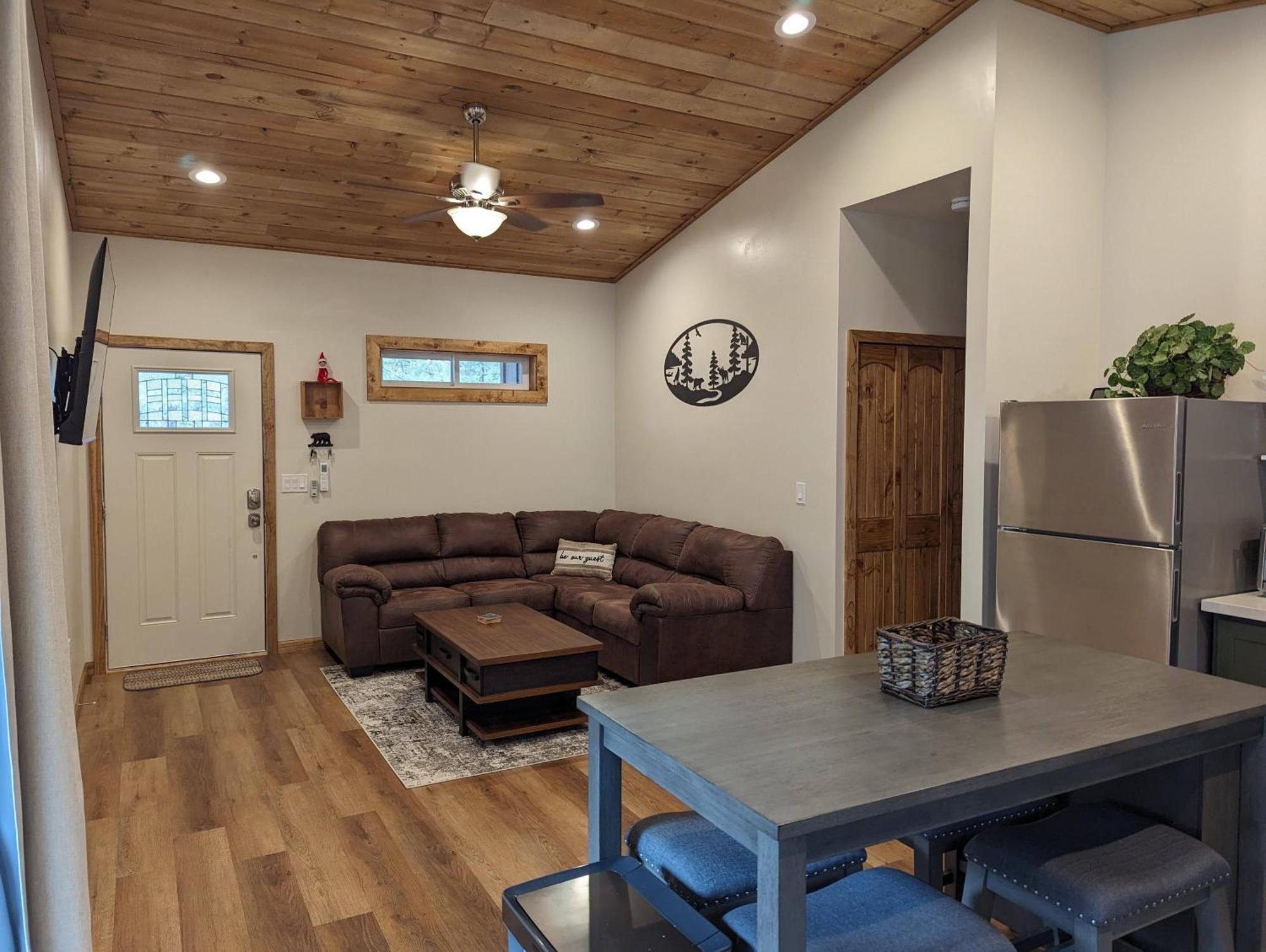 Hébergement de vacances Cozy 2bd/2ba, 2 Covered Decks, Patio Dinning, Newly Built! Pinetop-Lakeside